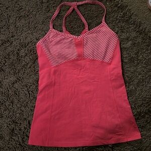 Athleta coral White Stripe Y Strap Activewear Tank Small Built In Bra 54023
